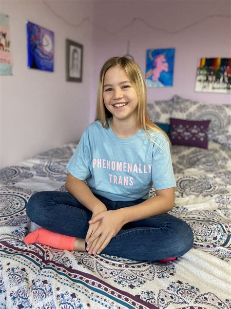 Teen Shemale VR Porn Videos, 18 Year Old Trannies .